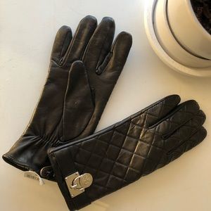 XL Black Leather Quilted Michael Kors MK gloves